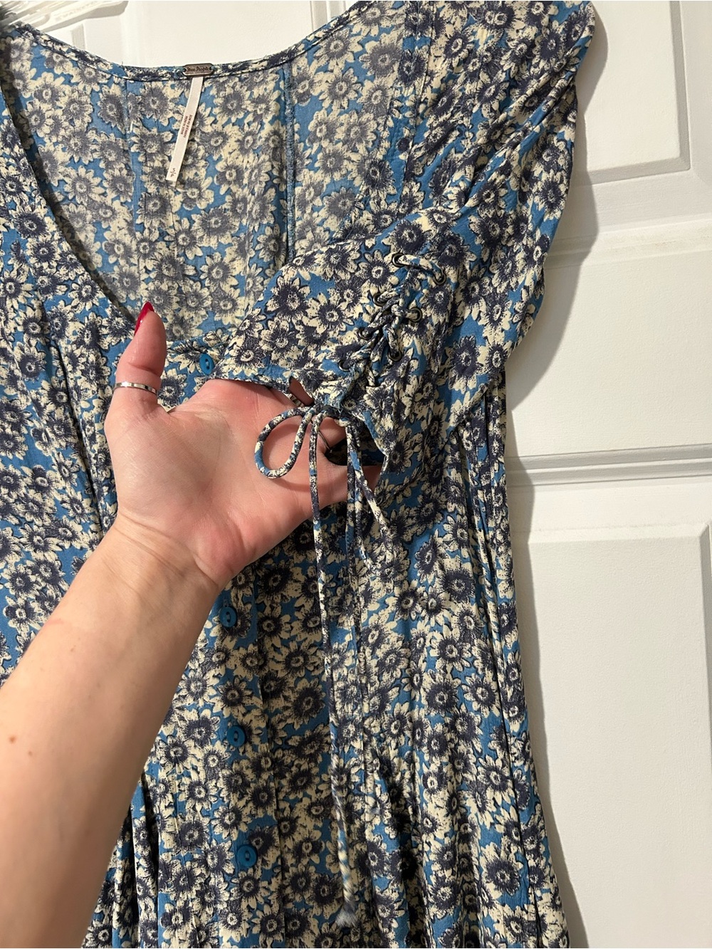 Like New Free People All Laced Up Mini Dress Blue/Ivory Floral Daisy Print - Picture 11 of 16